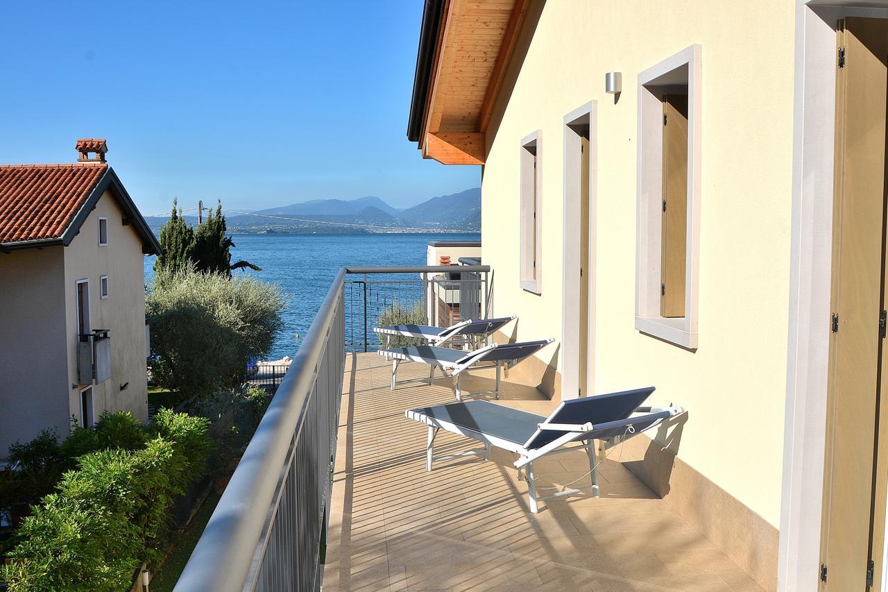 South Apartment With Pool Torri Del Benaco Dış mekan fotoğraf